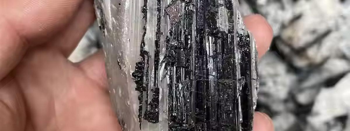 Black Rutile Quartz: Meaning, Healing Properties, and Uses