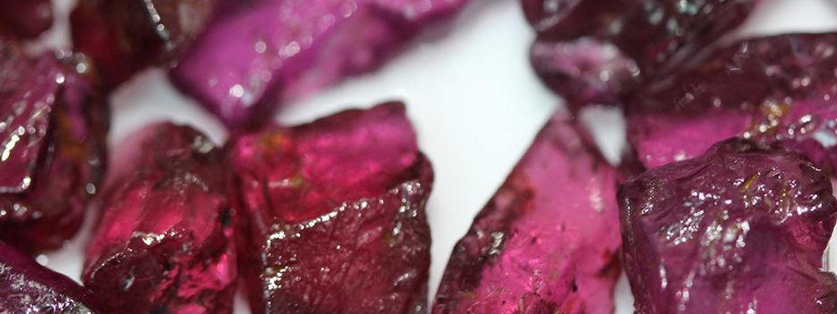The Complete Guide to Garnet: Formation, Uses, and Healing Properties - MLD Wholesale Crystals