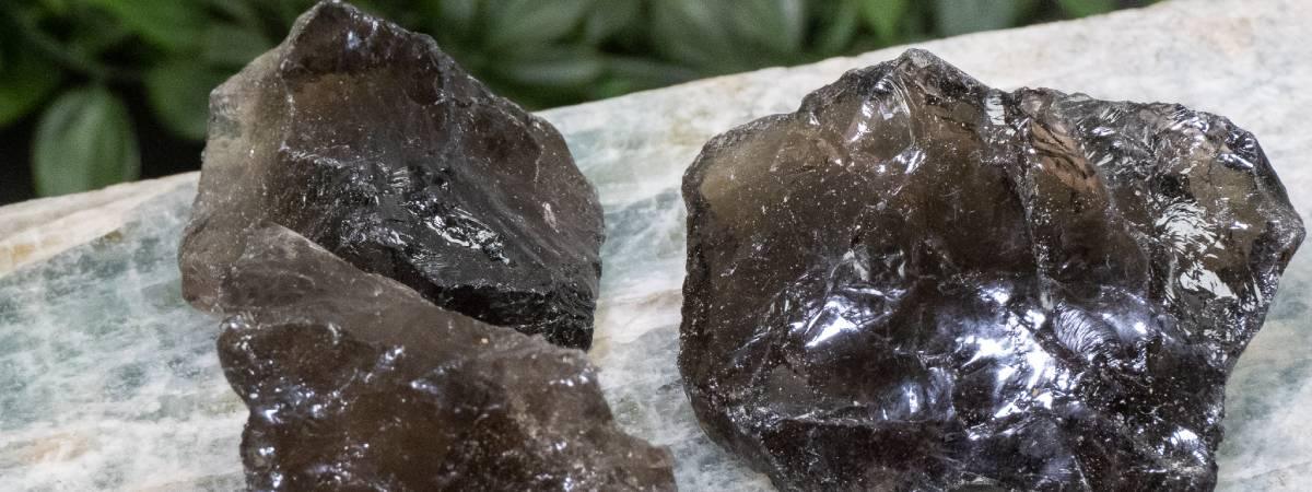 Everything You Need to Know About Smoky Quartz: Healing, Divination, and Compatibility - MLD Wholesale Crystals