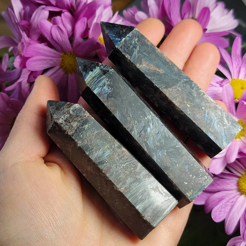 astrophyllite tower 1kg