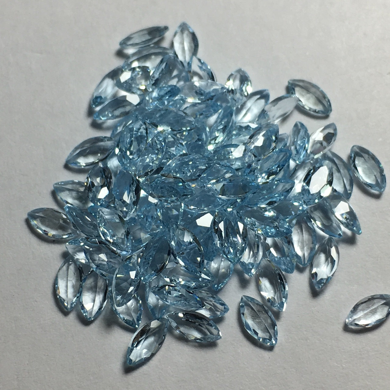 4*8mm raw blue topaz
