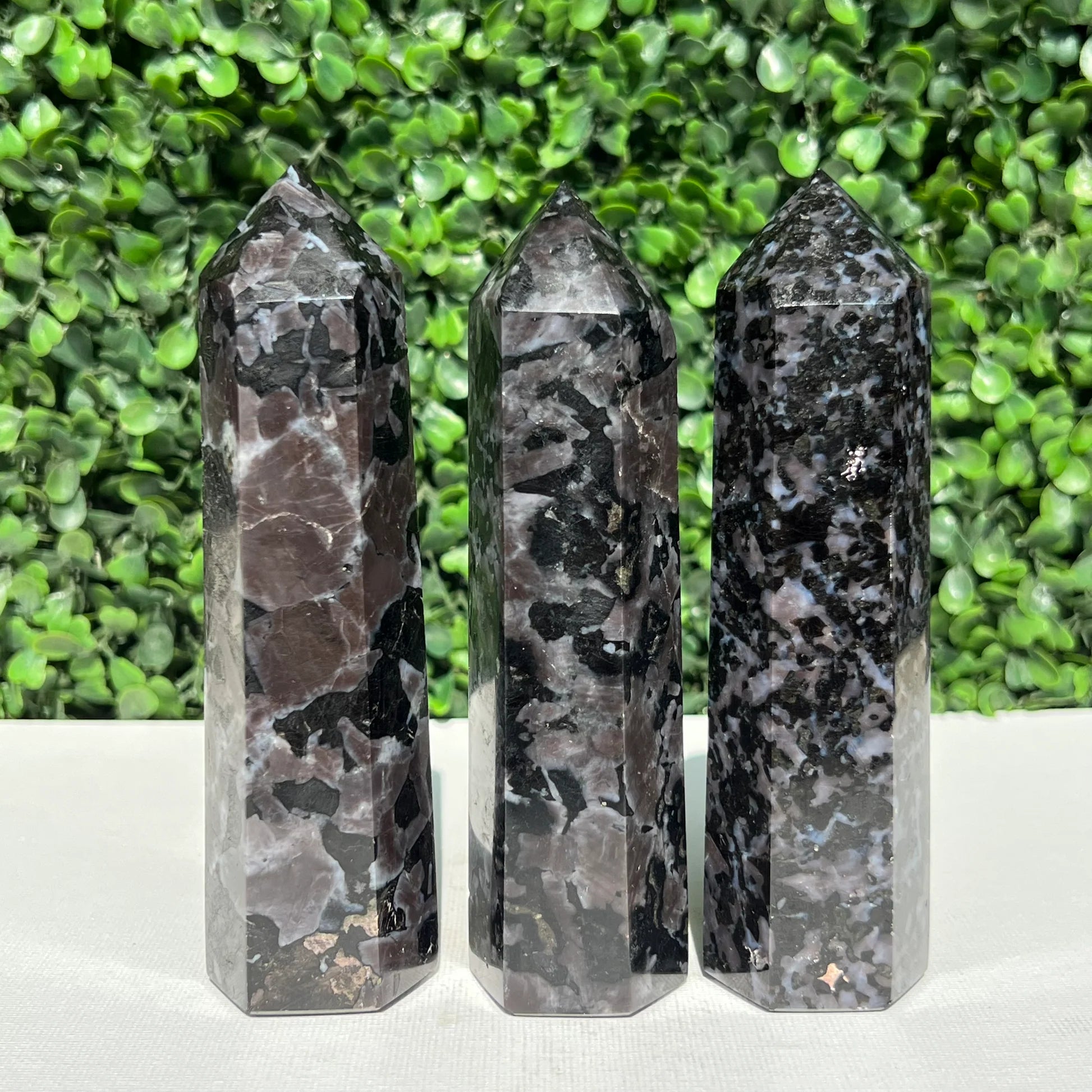 5-8cm merlinite tower 1kg
