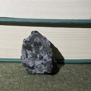 2-4cm rough merlinite 1kg