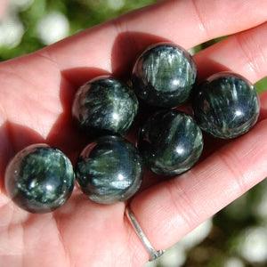 2-4cm seraphinite sphere 1kg