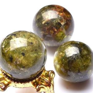 3-4cm peridot sphere