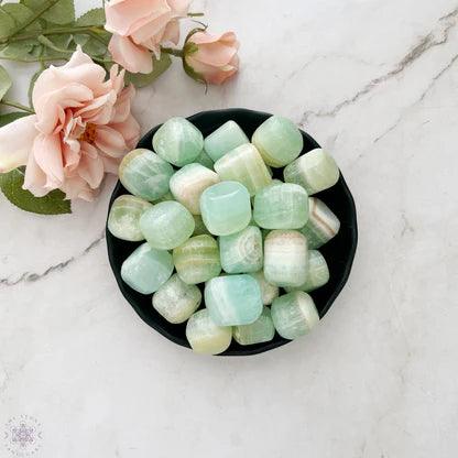 2-4cm green calcite tumbled