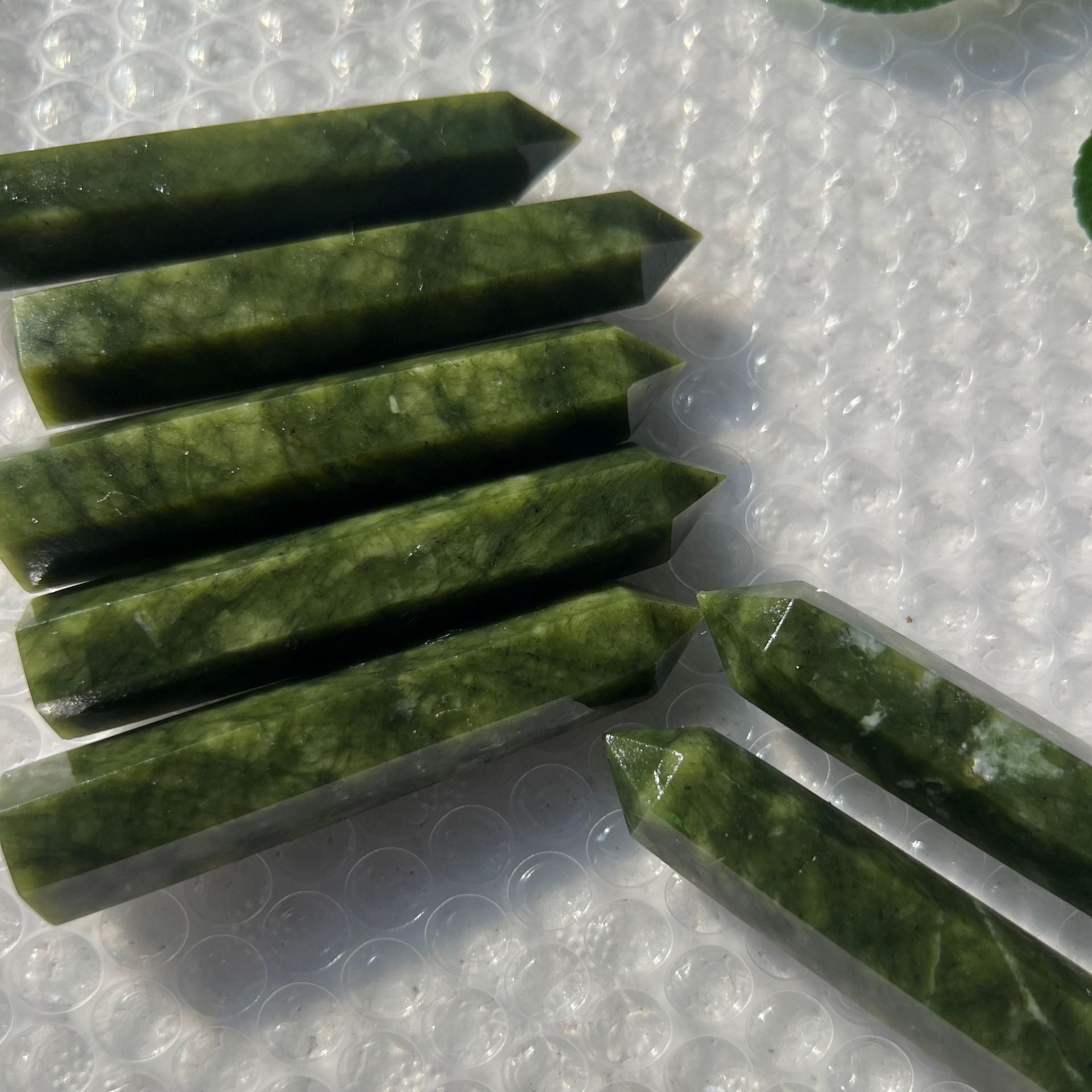4-8cm nephrite jade tower 1kg