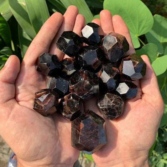 1-3cm rhodolite garnet rough 1kg
