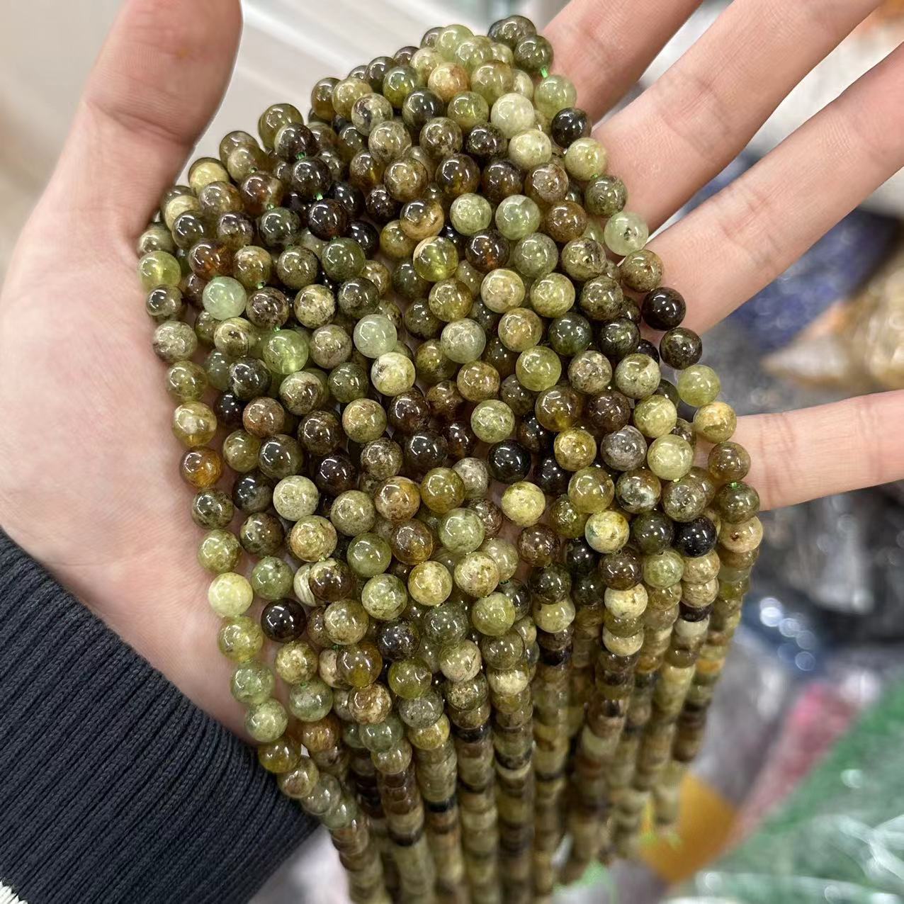 8/10MM green garnet beads