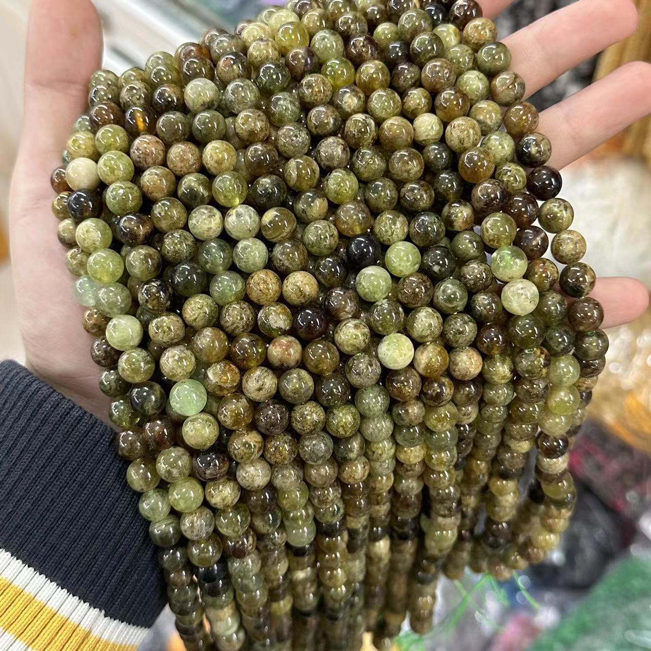 8/10MM green garnet beads