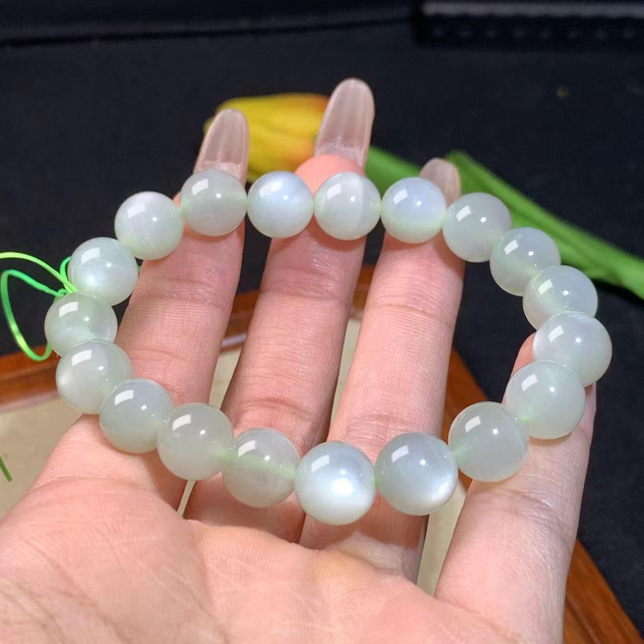 8mm green moonstone bracelet
