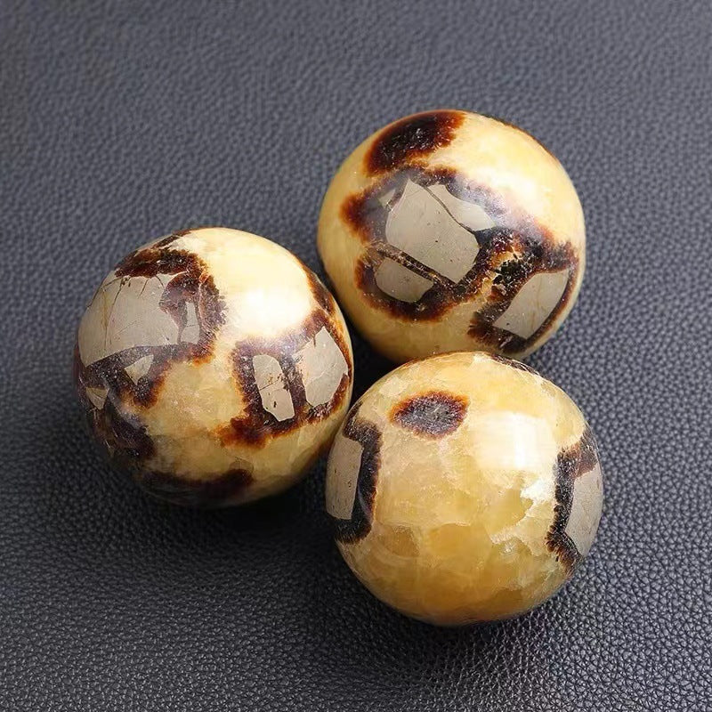 4-7cm septarian sphere 1kg