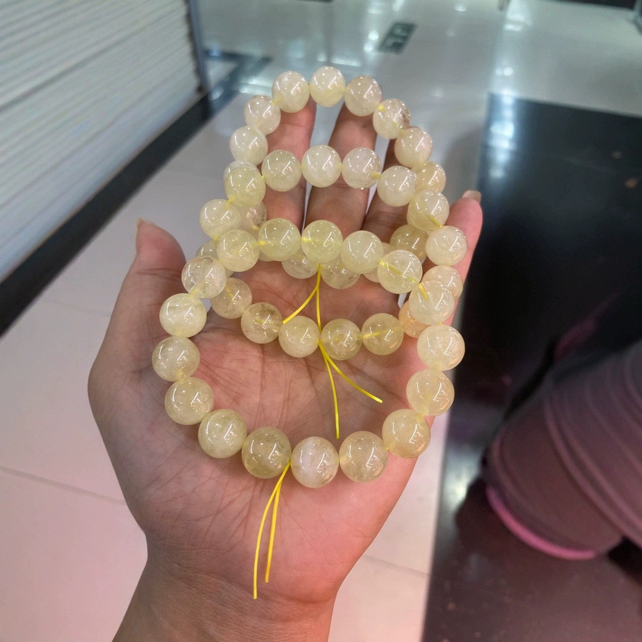 8-9mm lemon quartz bracelet