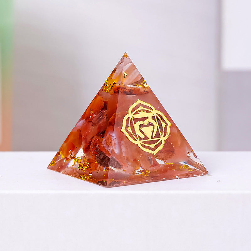 crystal chips resin pyramid 3cm