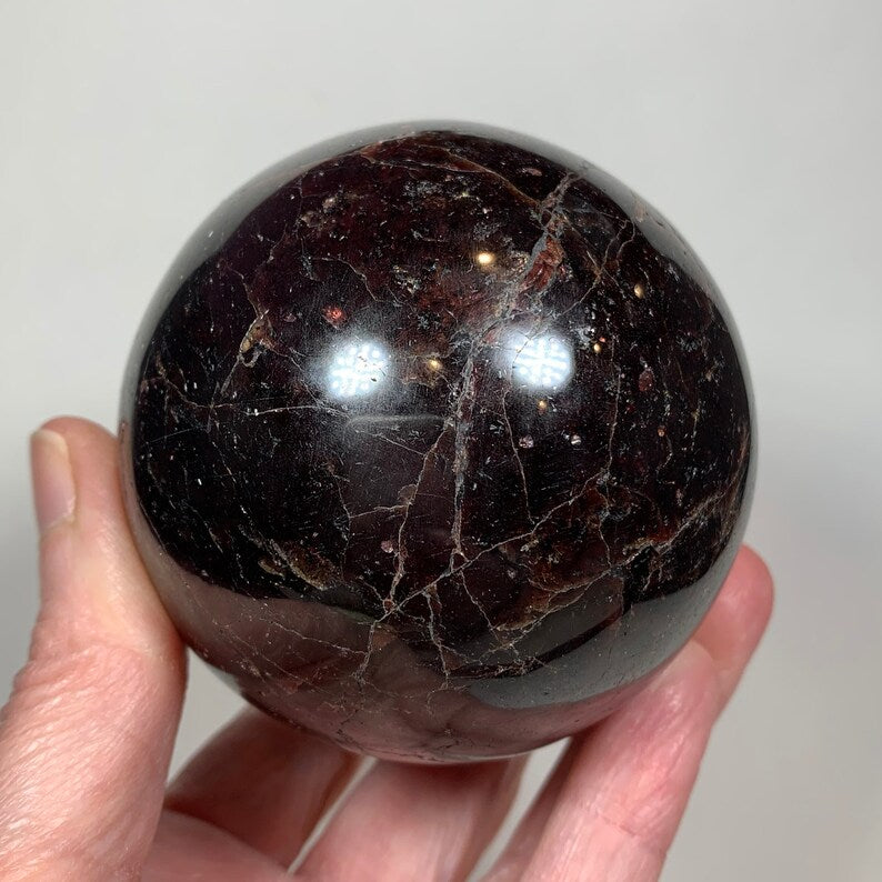 5-6cm garnet sphere