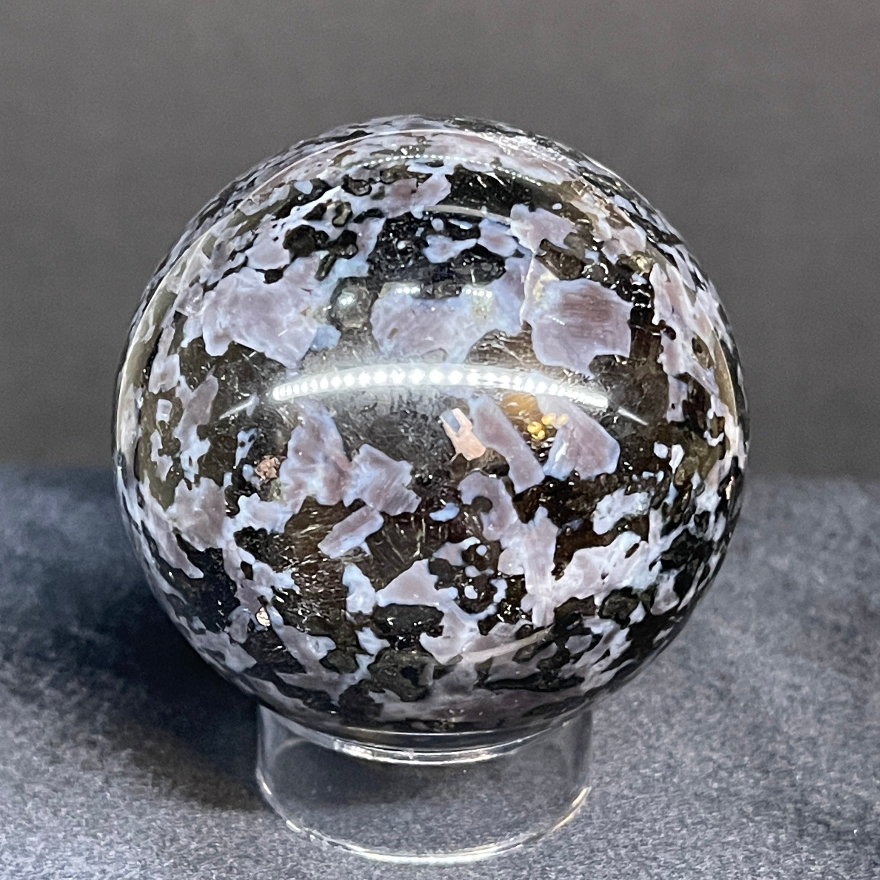 4-7cm merlinite sphere 1kg